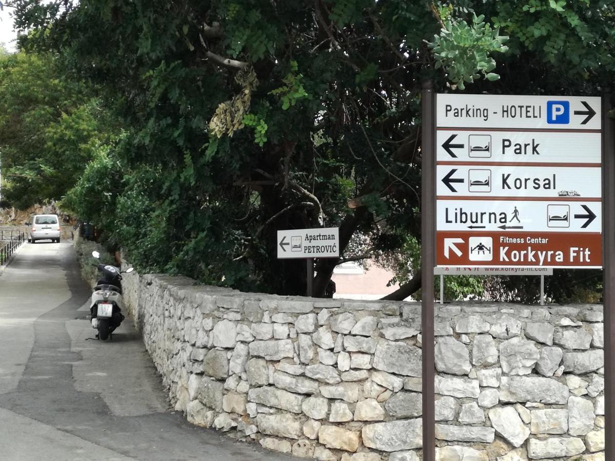 Apartment Petrovic Korcula Town Exterior foto